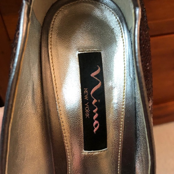 Nina silver and pewter sequined evening shoes - Picture 4 of 5